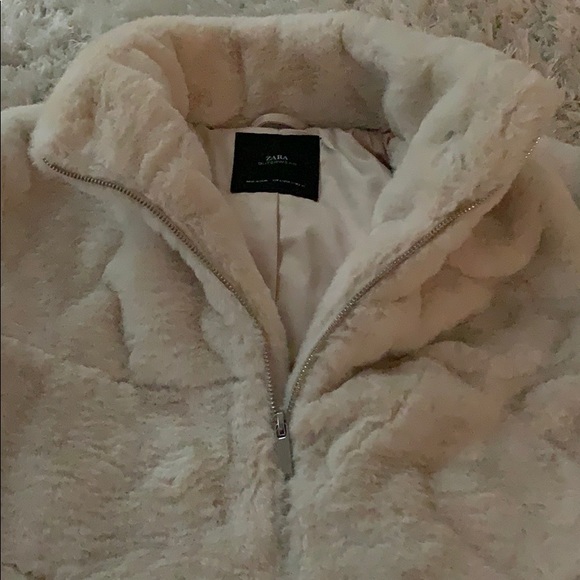 Zara cream fuzzy coat size S - Picture 3 of 3